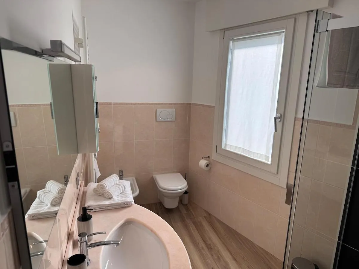 Lejlighed Appartamento Moderno Per 4 Persone Vicino Al Ponte Vecchio Bassano del Grappa